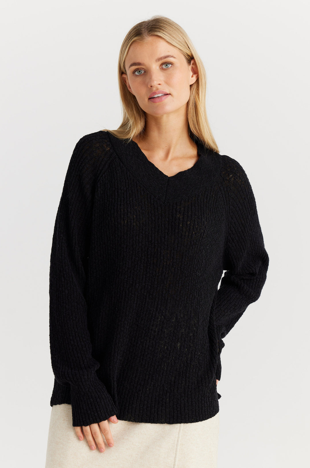 Bascillica Knit - Black